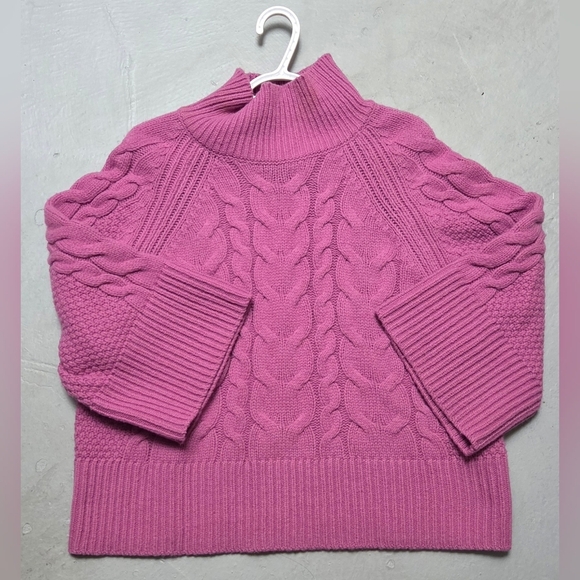 Banana Republic Cavo Flare-Sleeve Cropped Sweater Sz M Cable Knit Purple Dawn. - Picture 7 of 13
